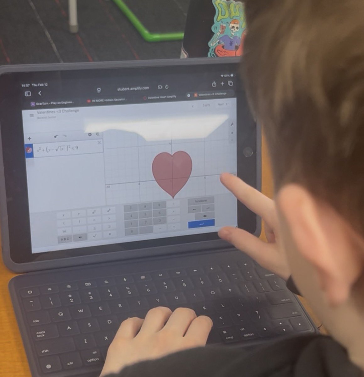 Mrs Strole tweet media