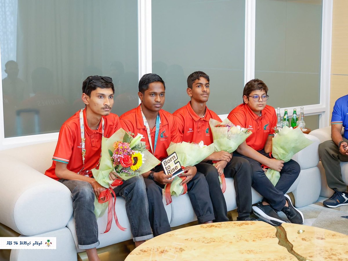 HKurusee's tweet photo. Instead of watching porn and vaping, these kids were out there winning int’l competitions and making us proud.

And yet, not a single one of them was nominated for the sports award.

Guizzu has completely demoralised the youth. He’s wrecked Maldives. At this point, talented kids might as well stay home.