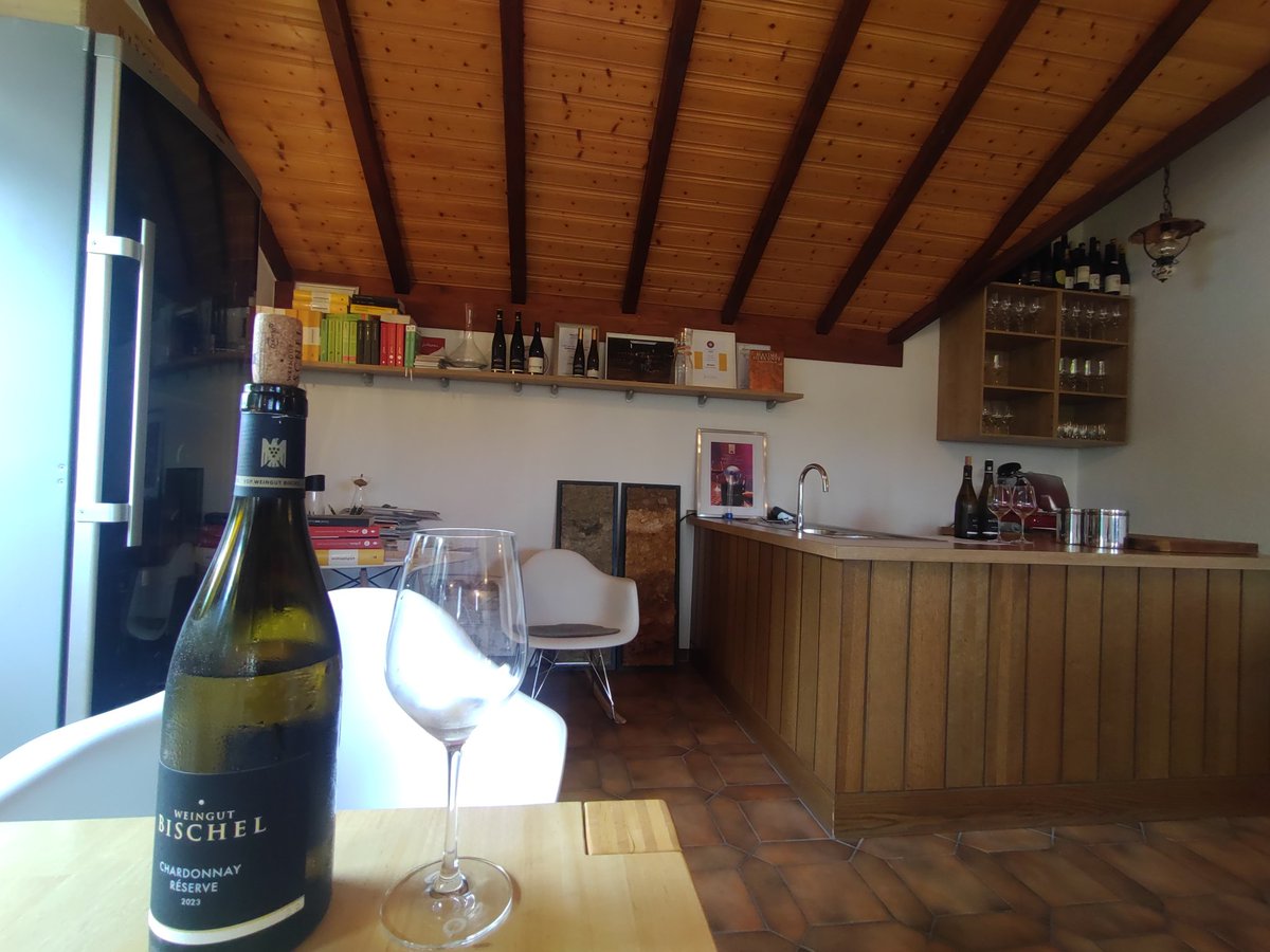 こちらはフレンチオーク樽で6ヶ月熟成、WG60％＋シャルドネ40