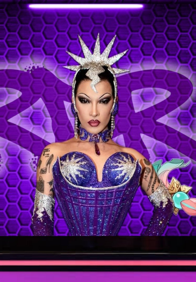 drag_wars's tweet photo. @dvinize @Mistyiris2 @ev777ns @onii167 @souljaraeee My top 4 queens!!! CONDRAGULATIONS for making it to the end 😍 
NOW LET THE MUSIC PLAY https://t.co/PeYa4eFxdI