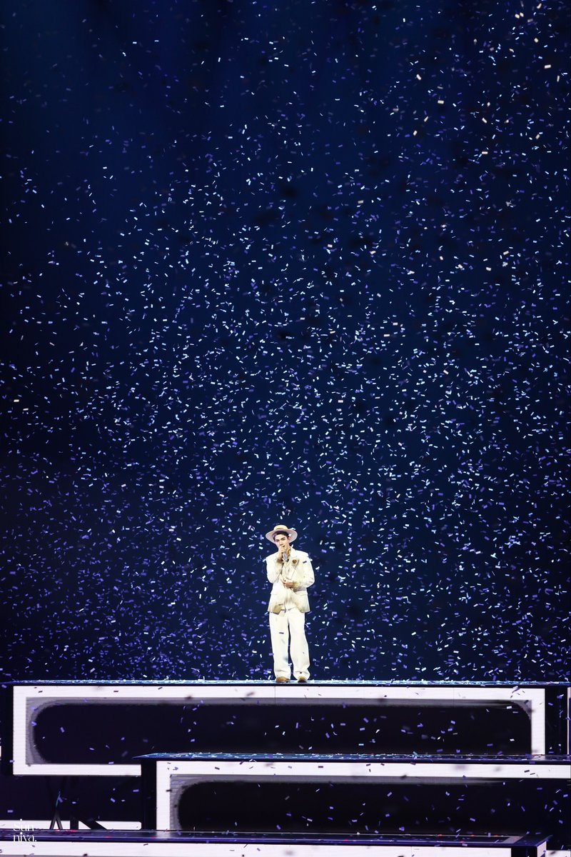 ฉันจะบอกรักให้เธอฟังทุกวัน
พูดแบบทุกวันไม่มีวันเว้นวัน 

สเตจซึมซับ ทำน้ำตาคลอ 🥺

ARTIST FOURTH RISE ON STAGE
#RISERCONCERTD1
#Fourthnattawat #โฟร์ทณัฐวรรธน์