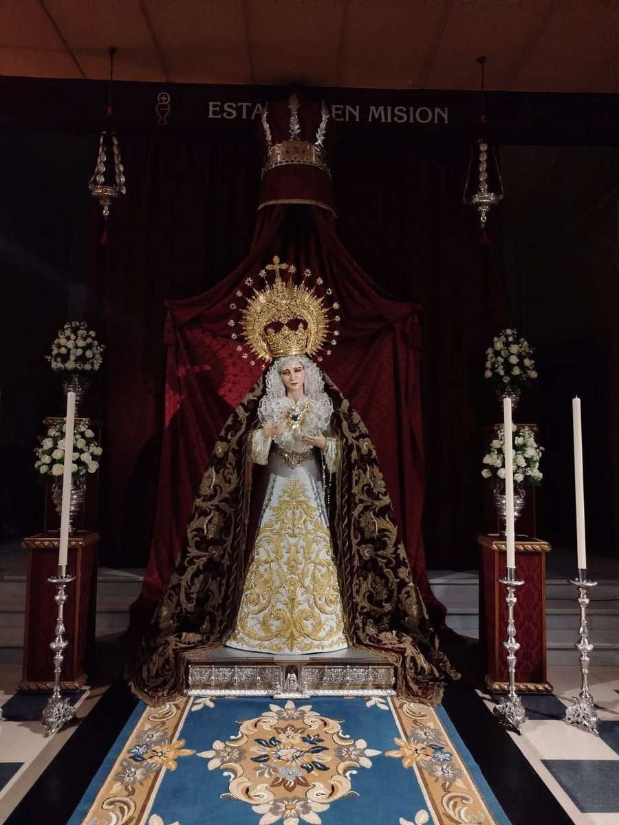 Viernes misioneros.

Dios te Salve,
Reina y Madre de Misericordia.