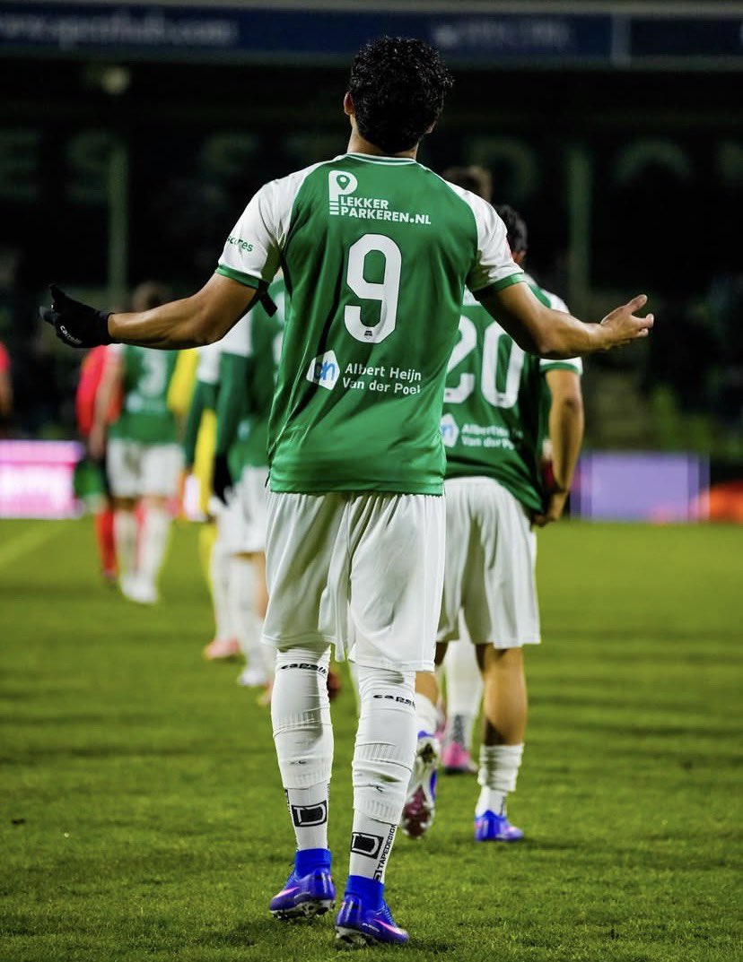 Gol de Stephano Carrillo 🇲🇽 al 50’ frente a FC Emmen en la Eerste Divisie 🇳🇱.

El delantero mexicano adelanta a su equipo y además anota su tercer gol de la temporada con Dordrecht.⚽️✅
