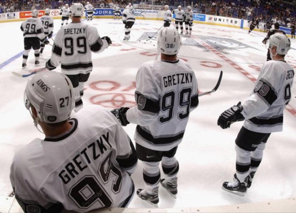 Bennett_F7's tweet photo. This is basically the Team Canada powerplay https://t.co/lbUWYf3gSc