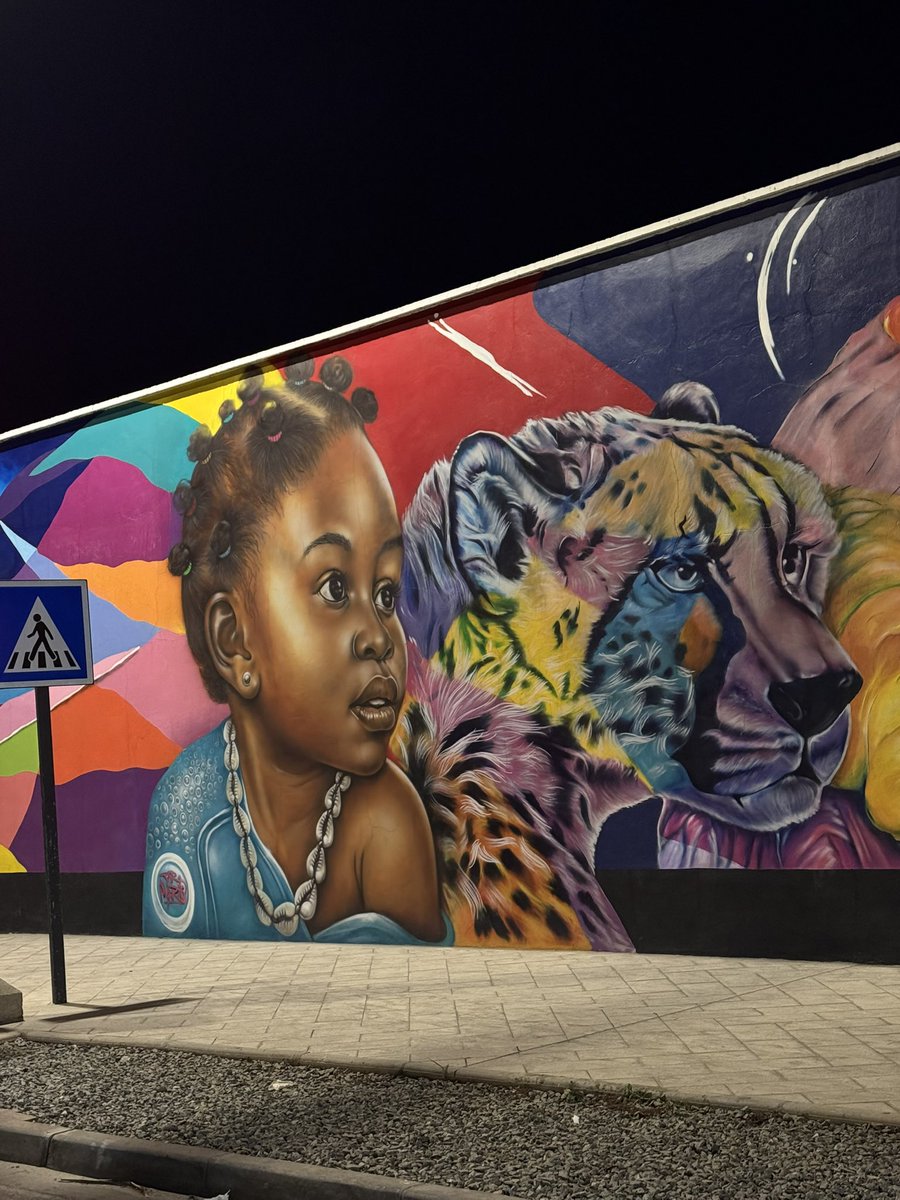 Galerie d'art à ciel ouvert ✅
📍Benin, Cotonou 🇧🇯

#NoLimit229  #VisitBenin