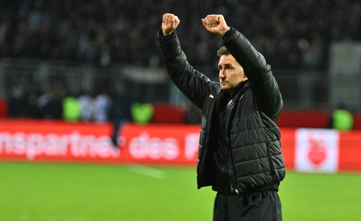 1_fc_nuernberg's tweet image. 💬 "Es war ein richtig guter Abend für uns."

Alle Stimmen zu #FCNKSC findet ihr hier 👉 0cn.de/fcn_ksc-stimmen

#fcn