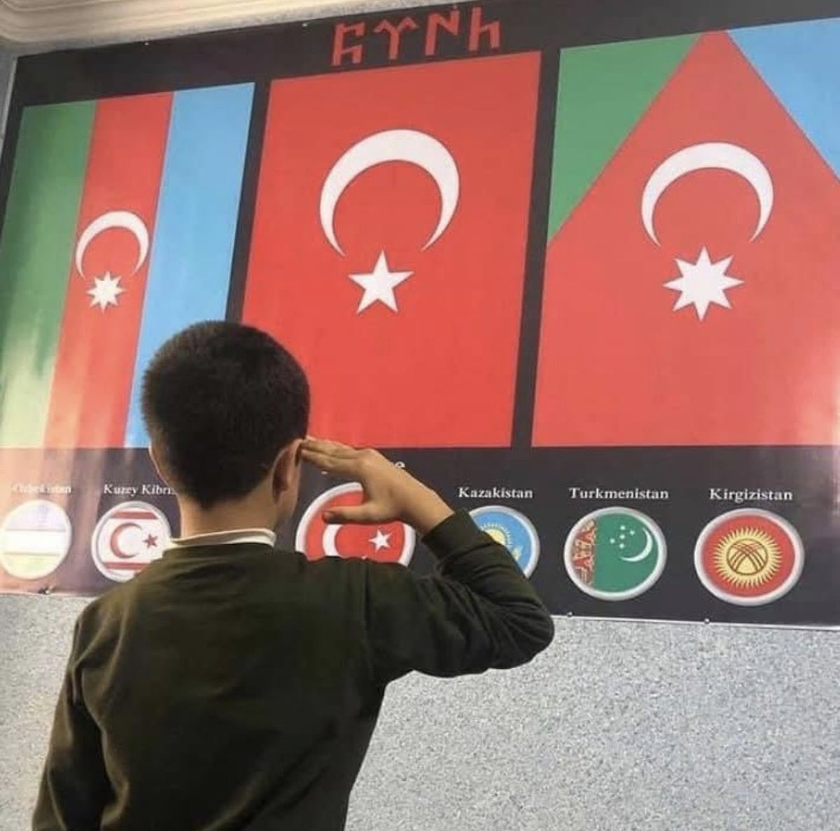 Sovyetler Birliği’nin dağılmasıyla bir millet, iki devlet olduk.
Şimdi ise bir millet, üç devlet olmanın zamanı gelmiştir.