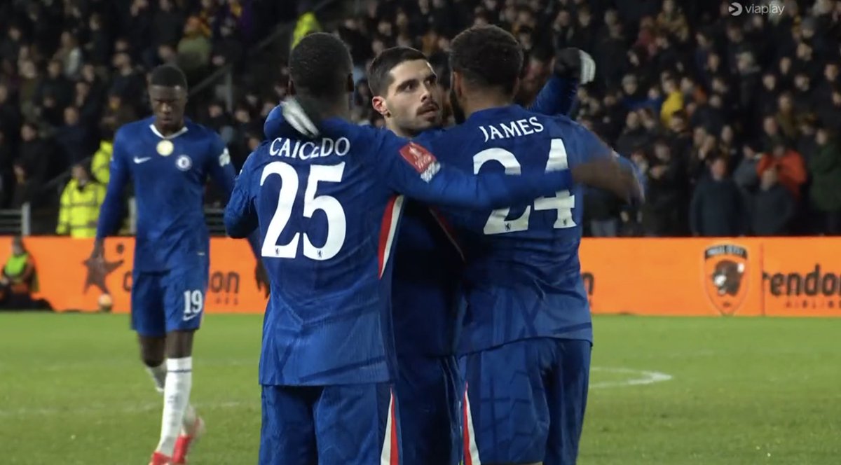 1-0 Chelsea.

GOOOOOOAAAAAAAAAALLLLLL PEDRO NETO !!!!!!!!!!!!!!!!!!!!!!!!!!!!!!!!!!!!!!! ONE OF THE MOST UNDERRATED PLAYERS IN THE WORLD OPENS THE SCORE !!!!!!!!!!!!!!!!!!!!!!!!!!!!!!!!!