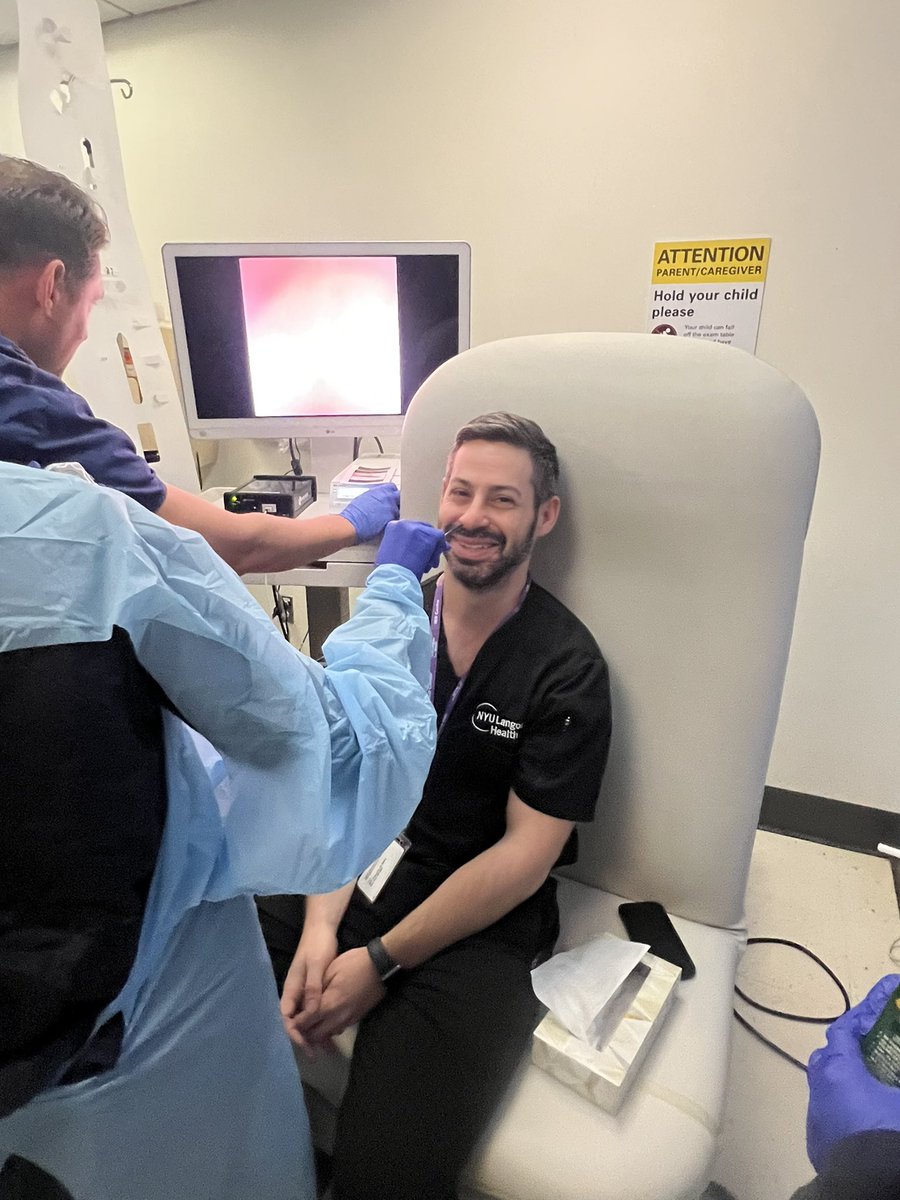 Dr_NOvchinsky's tweet photo. This is what true dedication to your #GIFamily looks like👏🏼👏🏼
#TNE training session
Thank you @DrMikeDolinger for being an ideal esophageal model😊
Strong work Dr. Joseph💪🏼
#PedGI #MedEd https://t.co/h5JMgIf4zT