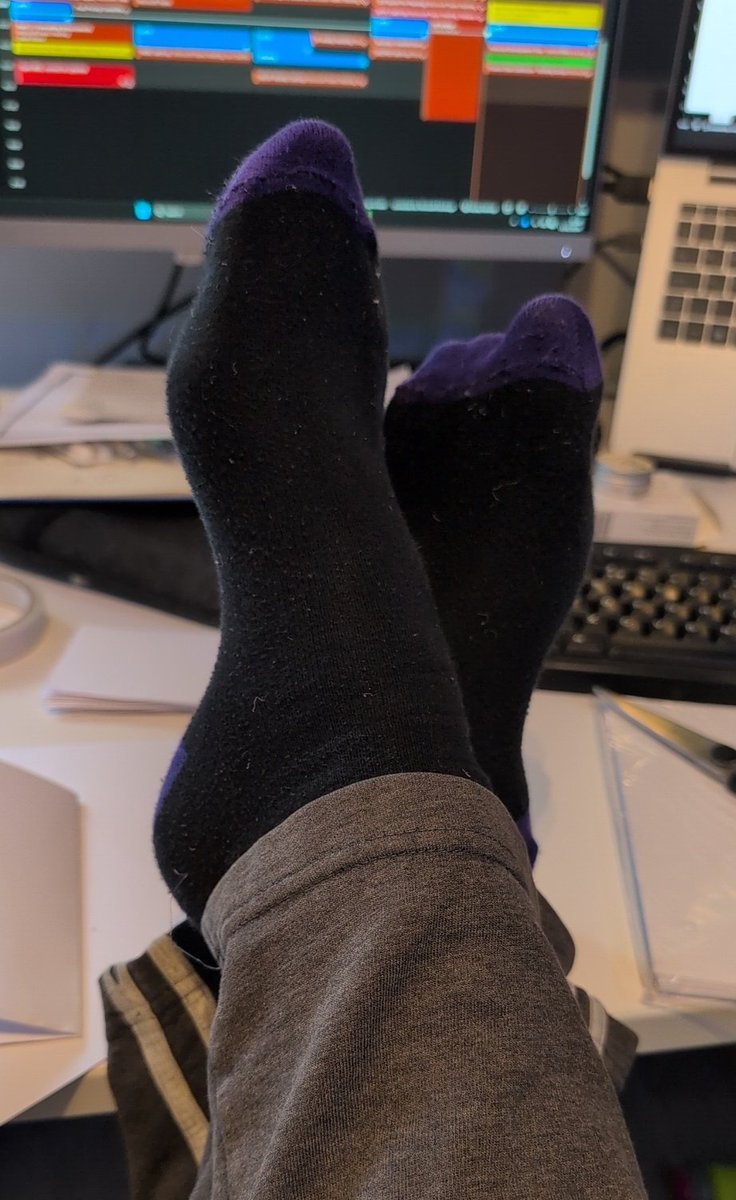 DomSockMaster's tweet image. Today I was told to put my feet on the desk. So I did. My feet should be readily available to all Men who ask for them.