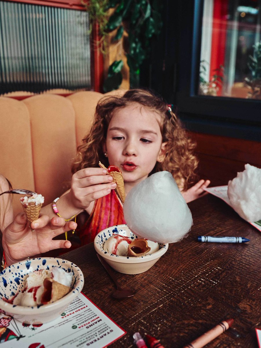 Welcome2Yorks's tweet image. Free candy floss in Yorkshire! Find out more: yorkshire.com/leeds/inspirat… #halfterm #valentines