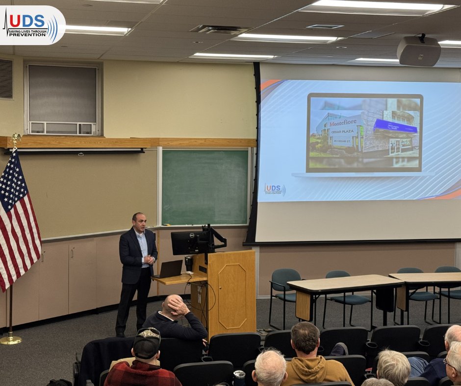 UDSHealth's tweet image. Ray Lankin was honored to present our diagnostic cancer screening program for New Hampshire’s firefighters! 🚒 This statewide effort brings advanced early detection tools directly to those who serve. Starting April 1st, we begin protecting careers and saving lives. 🛡️🩺 #NHFire