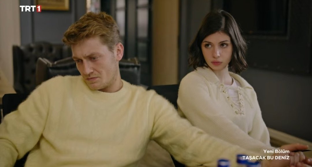 Biz birde habersiz mi aynı giyindik.🤭 
#isfad #TaşacakBuDeniz