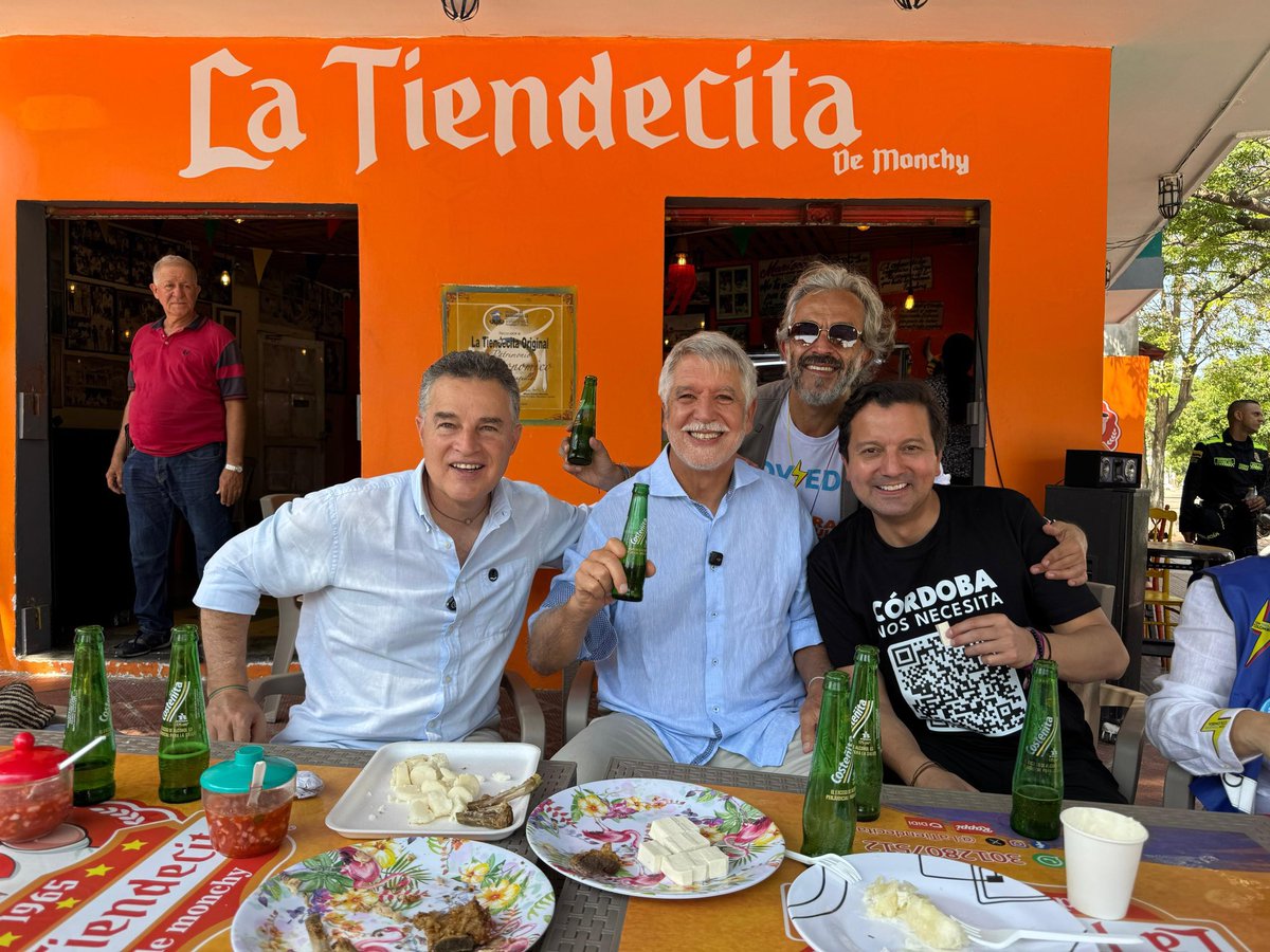 🎶🎶Voy a pone' una tiendecita pa' vender cerveza
Para yo tomarme una de vez en cuando🎶🎶🎶