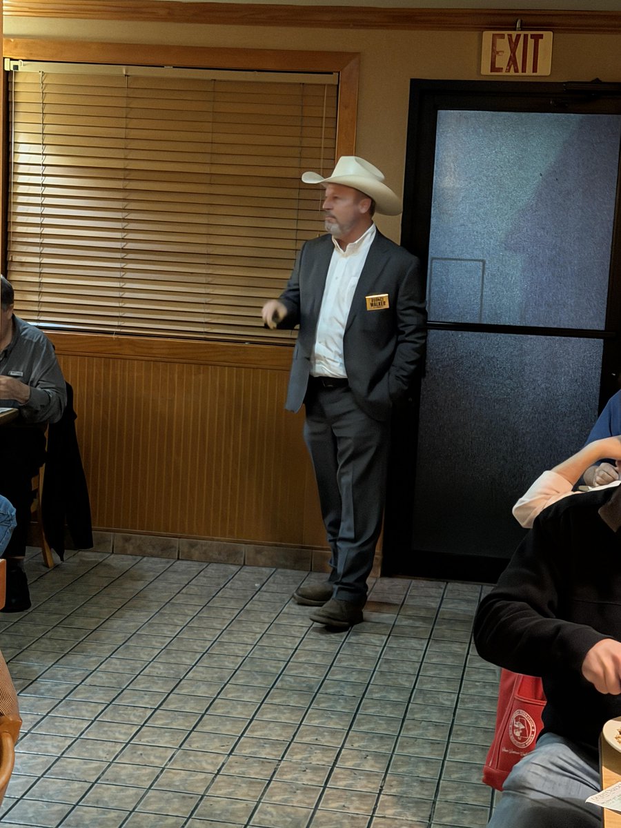 walkerforAL's tweet photo. On the road! 🚗💨 Great turnout at the Lawrence County GOP meeting! Discussed infrastructure &amp; drug costs. Proud of Trump’s support for #TermLimits—let’s make it happen! Vote for candidates who represent YOU! 🗳️ #ALPolitics #Vote2026 https://t.co/hpIAORkK3b