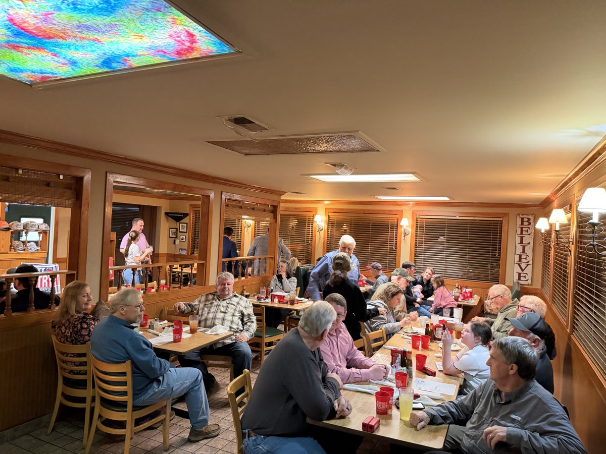 walkerforAL's tweet photo. On the road! 🚗💨 Great turnout at the Lawrence County GOP meeting! Discussed infrastructure &amp; drug costs. Proud of Trump’s support for #TermLimits—let’s make it happen! Vote for candidates who represent YOU! 🗳️ #ALPolitics #Vote2026 https://t.co/hpIAORkK3b
