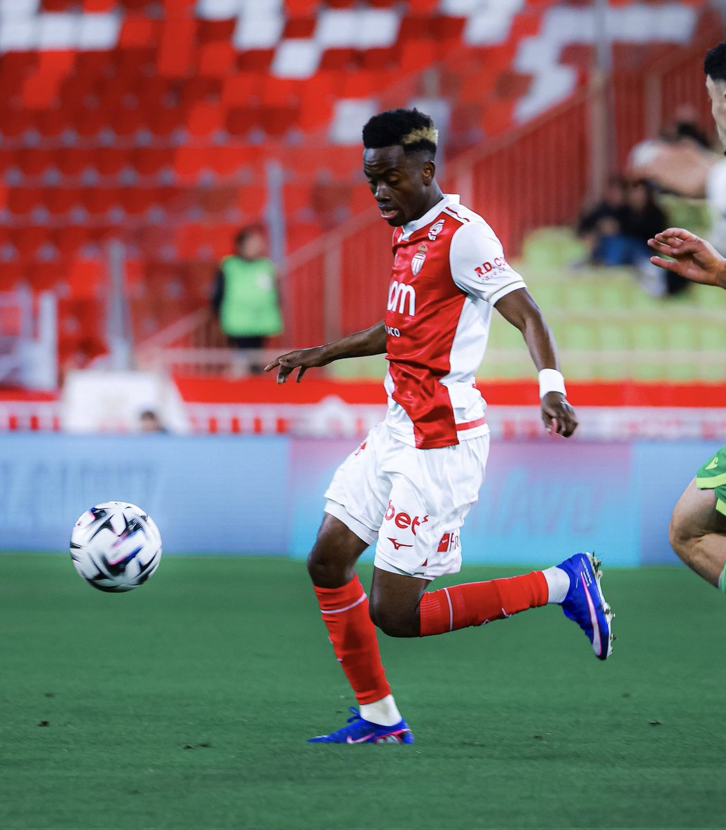 Simon Adingra auteur d’un doublé en 3 minutes avec l’AS Monaco ! 🇨🇮🔥

Blezo is BACK ! 🫡