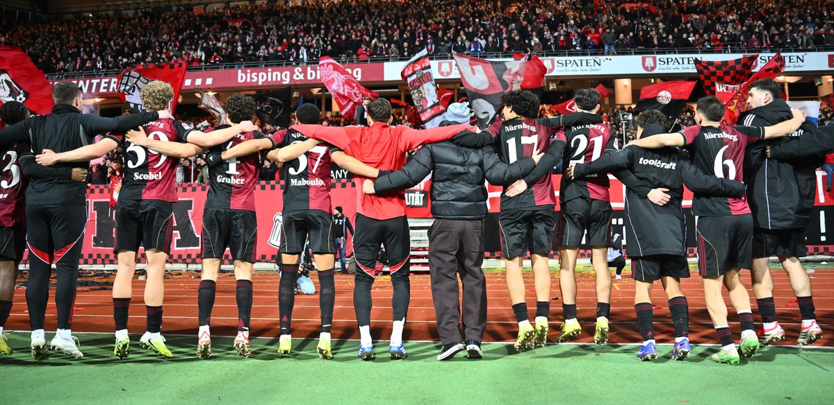 1_fc_nuernberg's tweet image. Laut war's, schee war's. Ihr wart wieder mal überragend, Club-Fans! 🔴⚫

#fcn I #FCNKSC