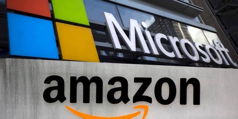 Divs_King's tweet photo. Vendredi soir, veille de St Valentin,

J’ai passé ma soirée et une partie de mon après-midi à retourner les choses dans tous les sens,

Et j’en arrive à une conclusion simple :

Amazon et Microsoft présentent, à l’heure actuelle, l’un des meilleurs ratios risque/reward du marché. https://t.co/MWUH9QxQNk