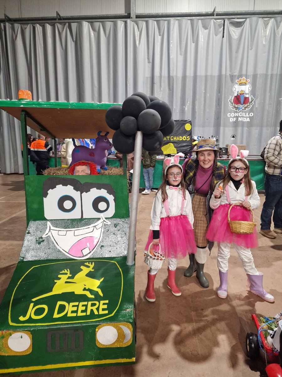 Comeza O Emtroido en #Ferrolterra. Vivan Os Scratchados e os seus tractores JoDeere