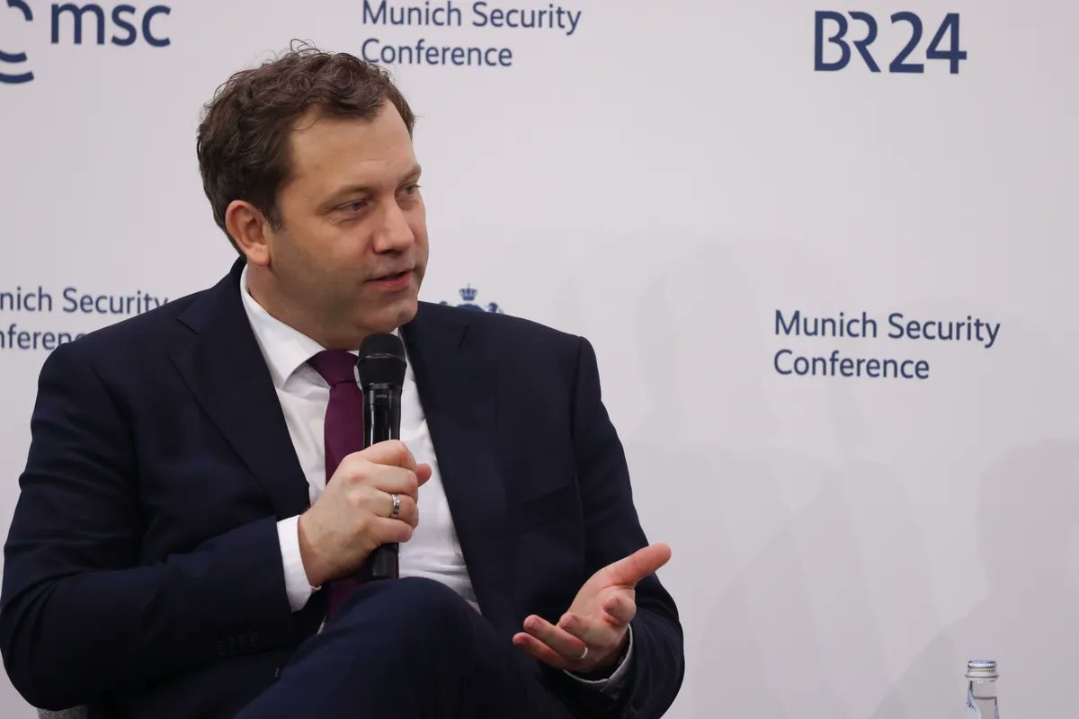 Zoe Schneeweiss tweet media