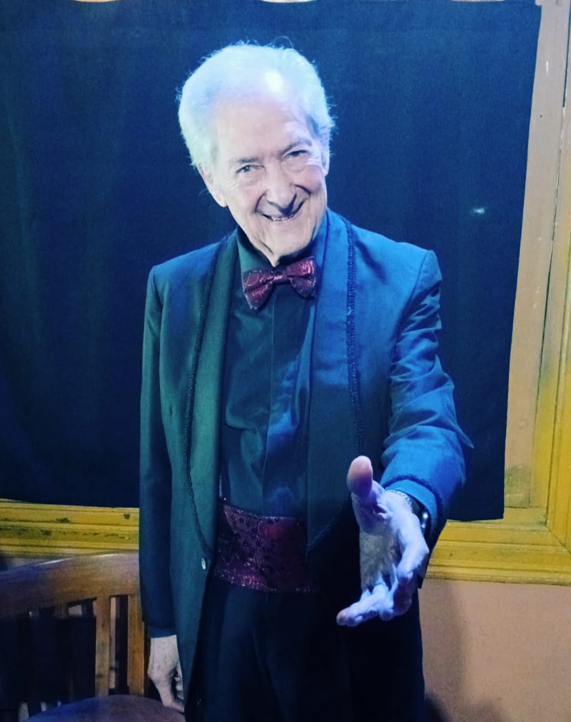 "Osvaldo Rojas: La cadencia del sentimiento" Por José Valle *
diarioculturalbahiense.blogspot.com/2026/02/osvald…