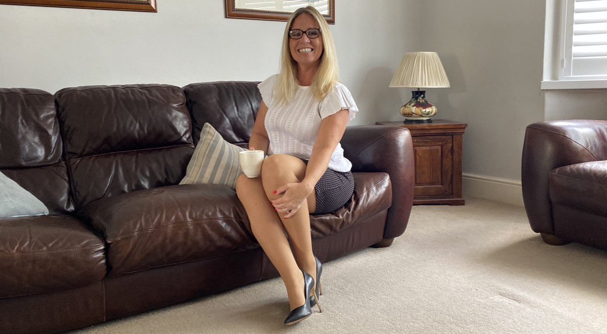 smokeyplaces20's tweet image. Didn’t even bother changing after work 😊 Cute short flippy skirt, white top, stilettos 👠 &amp;amp; tan tights 😍 Outfit for the day and evening sorted ✨
Links: foxygeekgirl.com
 #WorkdayStyle #OOTDToday #DayToEvening #DailyOutfit #UKStyle