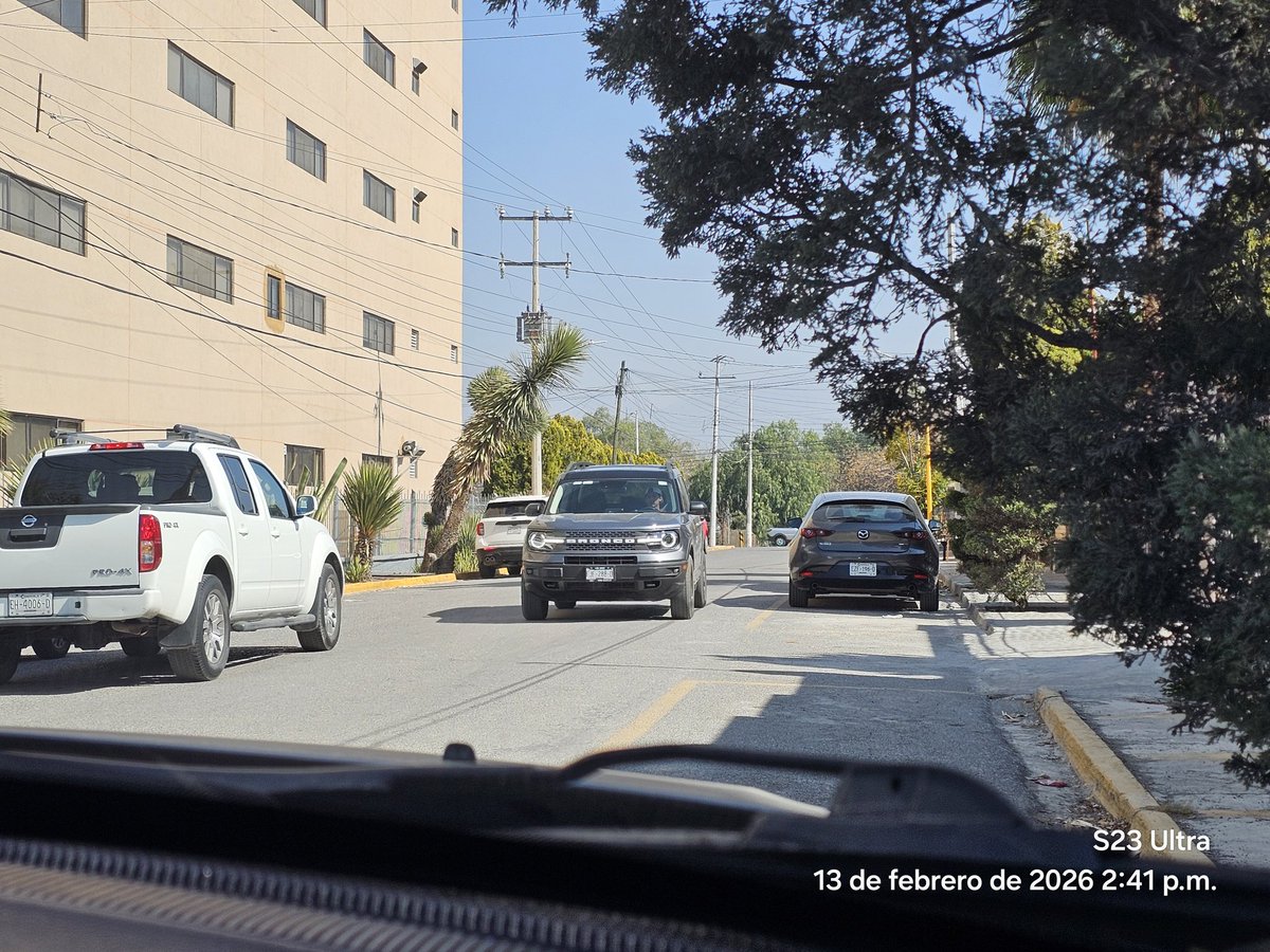 lcgsal's tweet photo. @policiasaltillo buenas tardes solicitando su presencia en la calle instituto cumbres entre fragua y bogota. Puesto que la circulación es en un sentido de pte a ote y siempre se meten en contra y casi provocan accidente. Esto a las horas de afluencia de las escuelas en el sector. https://t.co/v2tGgAZI4h