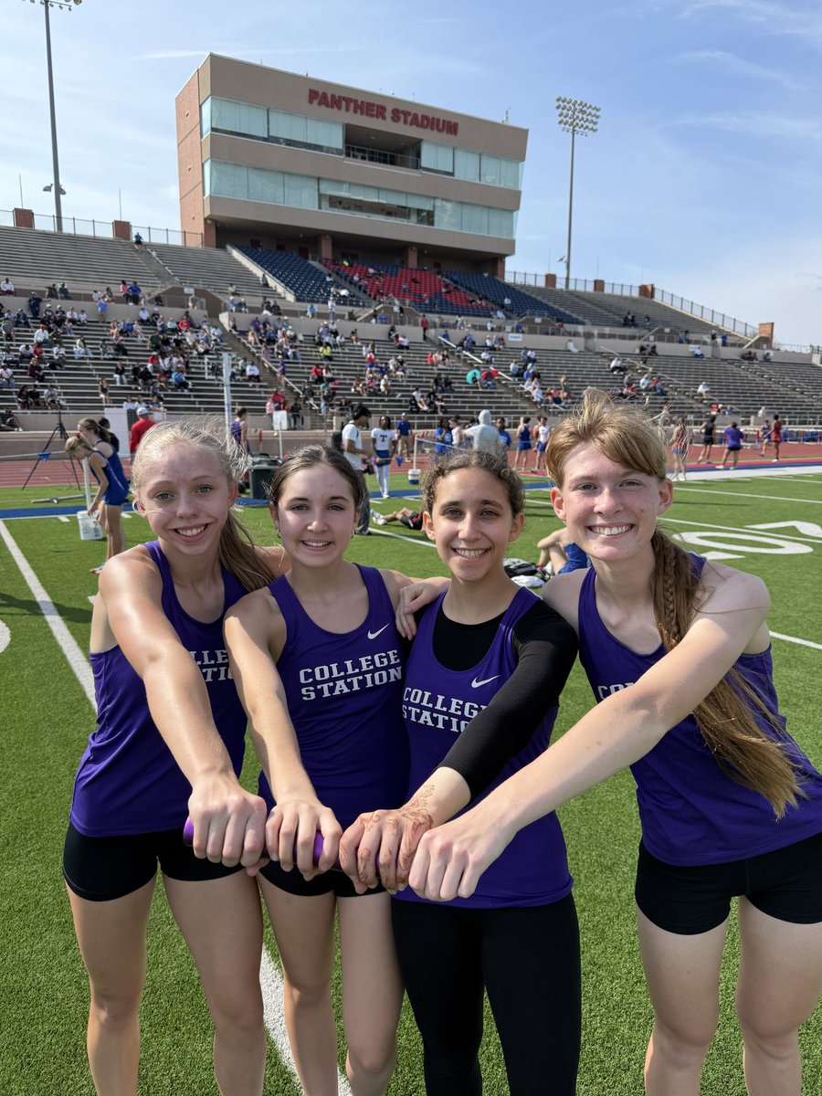 CStatTF's tweet photo. 🫠😈 Panther Relays 4x800m😈🫠

JV team of Edmiston, Webb, Farraj, &amp; Gallion run TOUGH to grab🥈

#FeelTheBurn https://t.co/uzLNAuBcnZ