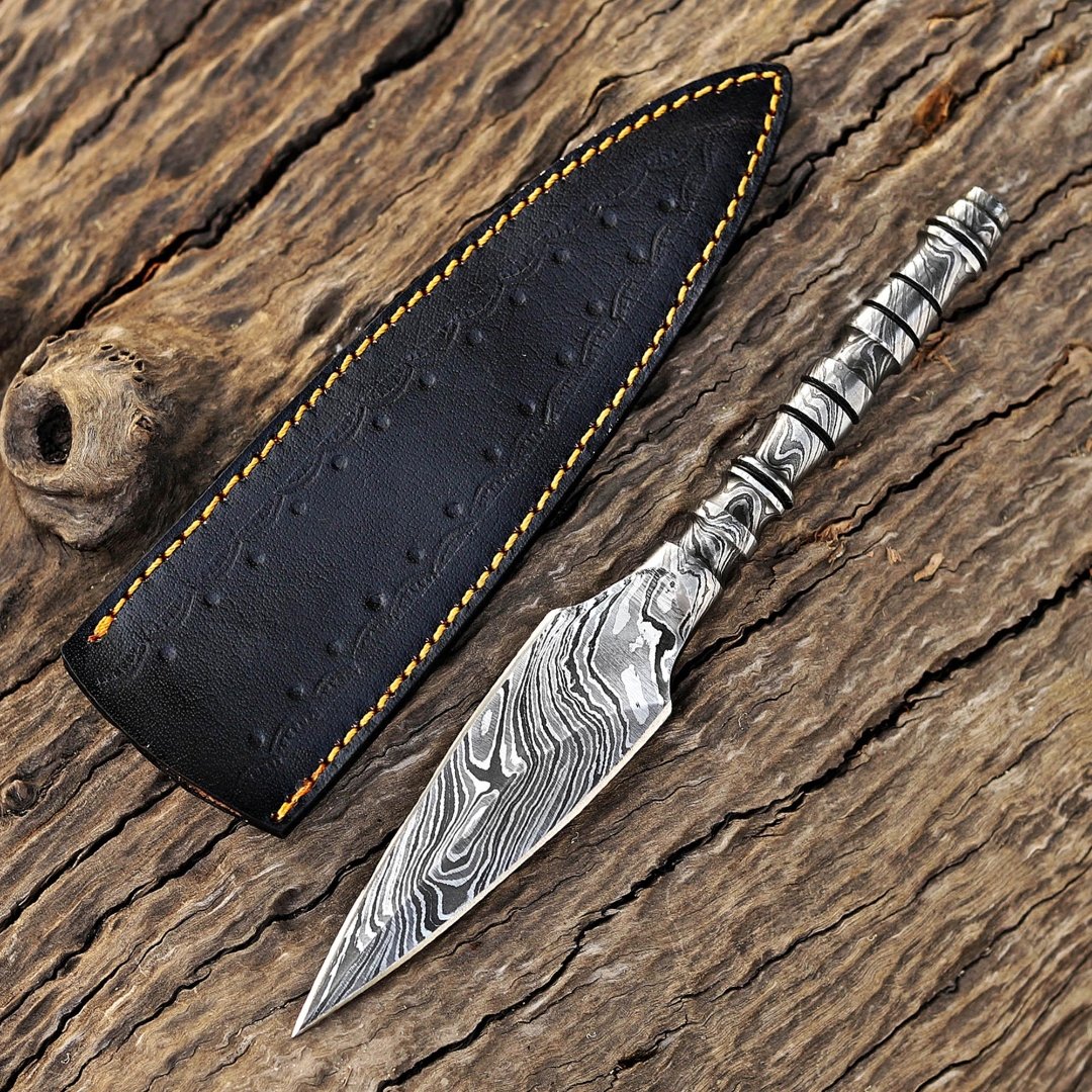 EDCCARRY1's tweet photo. Full tang Damascus Steel double edge Dagger for sale. 
DM for details &amp; order. #usa #hunterxhunter #huntingknife #customknife #EDCgear https://t.co/T3ArPmYOZV