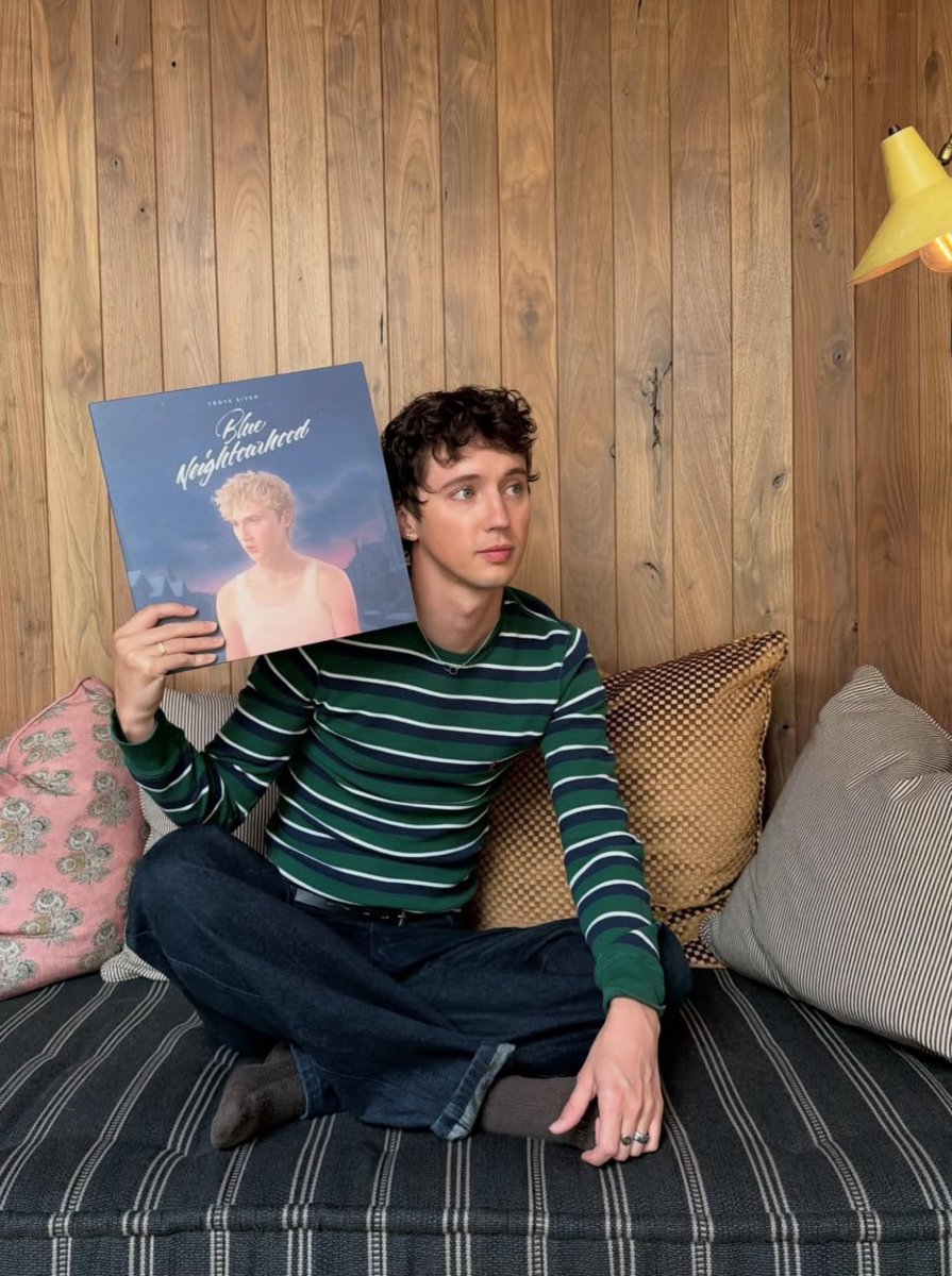 Troye Sivan Updates tweet media
