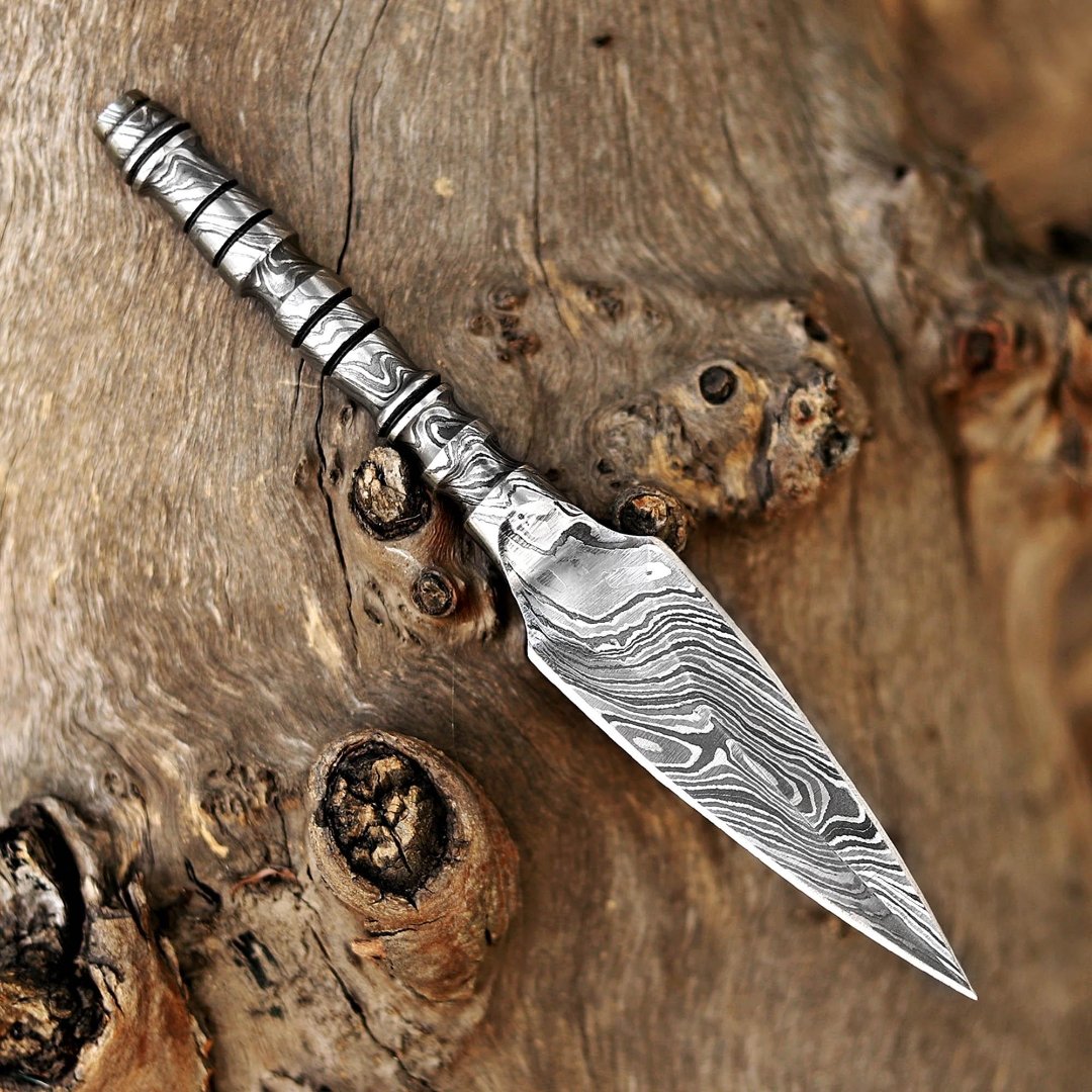 EDCCARRY1's tweet photo. Full tang Damascus Steel double edge Dagger for sale. 
DM for details &amp; order. #usa #hunterxhunter #huntingknife #customknife #EDCgear https://t.co/T3ArPmYOZV