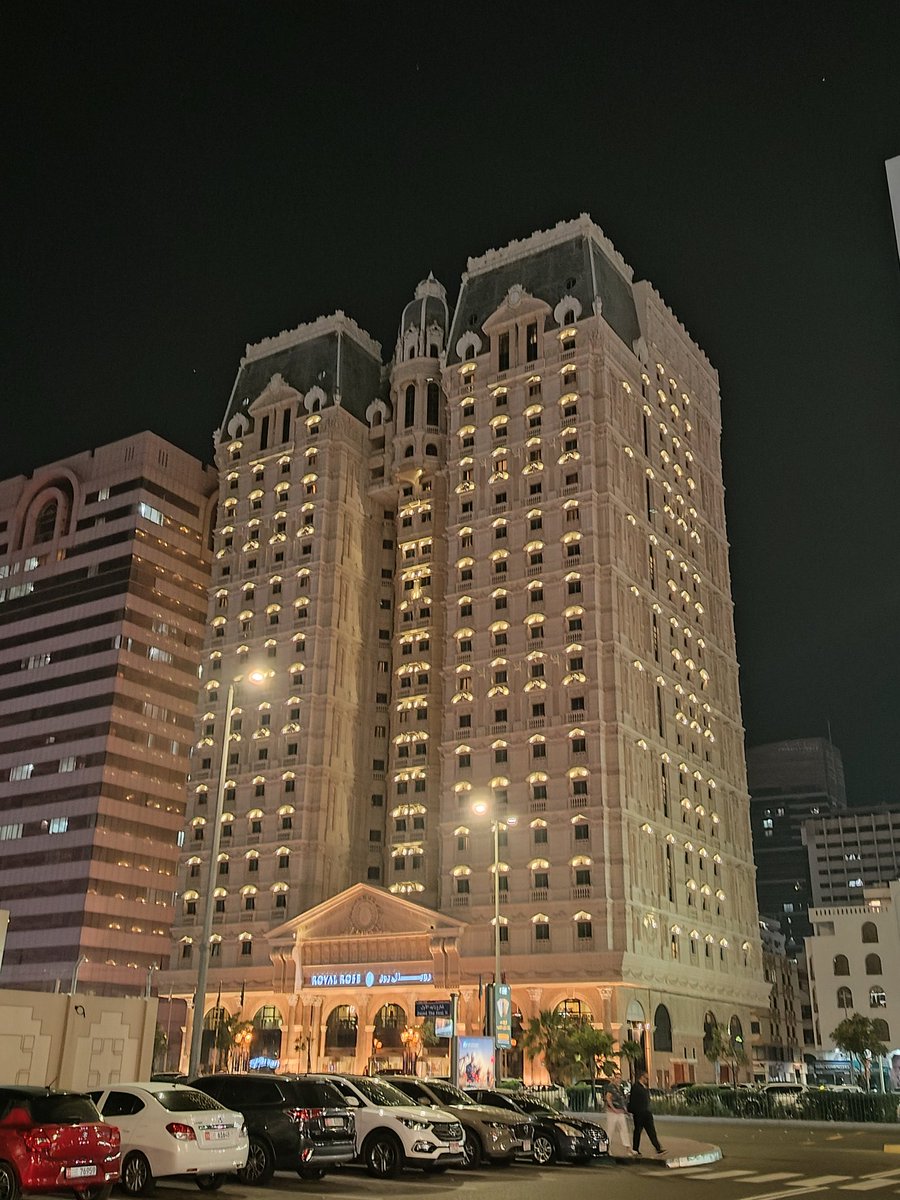 Mario00482978's tweet photo. Electra Abu dhabi 😅 https://t.co/82ssb2SxK2