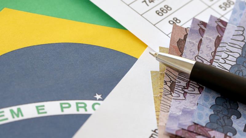 Em artigo publicado no site Congresso em Foco, Luiz Alberto dos Santos – que já integrou a carreira de EPPGG e foi consultor legislativo no Senado – analisa a trajetória e os desafios do teto remuneratório no serviço público brasileiro.

Leia mais: tinyurl.com/HipoTeto