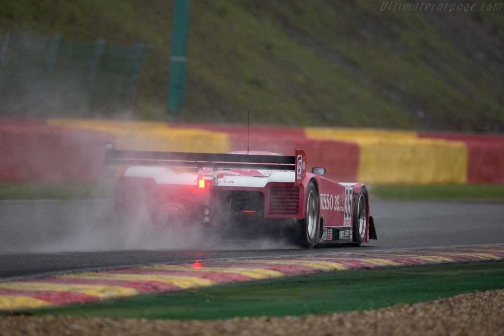 CarSighting's tweet image. It’s gorgeous, I’d sell a kidney just for the right to brush the throttle with the tip of my foot