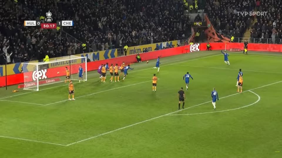 Chelsea24News's tweet photo. JORREL HATO CZY PEDRO NETO BEZPOŚDREDNIO Z RZUTU ROŻNEGO? 

W każdym razie mamy drugą bramkę The Blues. 

51' Hull City 0:2 Chelsea https://t.co/vaKLXgdGrY