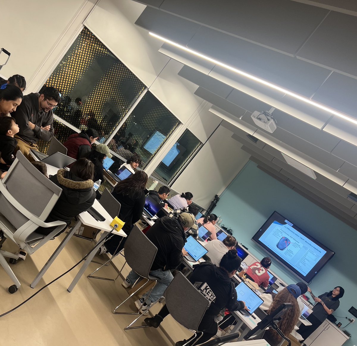 Free Geek tweet media