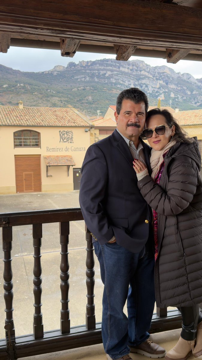 Gina Estrada ( Ginasommelier ) tweet media