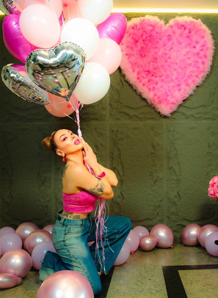 JuiceSinger's tweet image. Happy Valentines day 💓