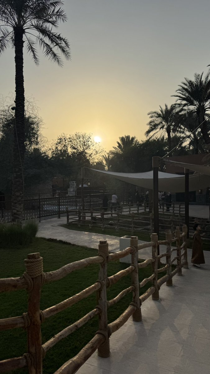 أسامة منقرة tweet media