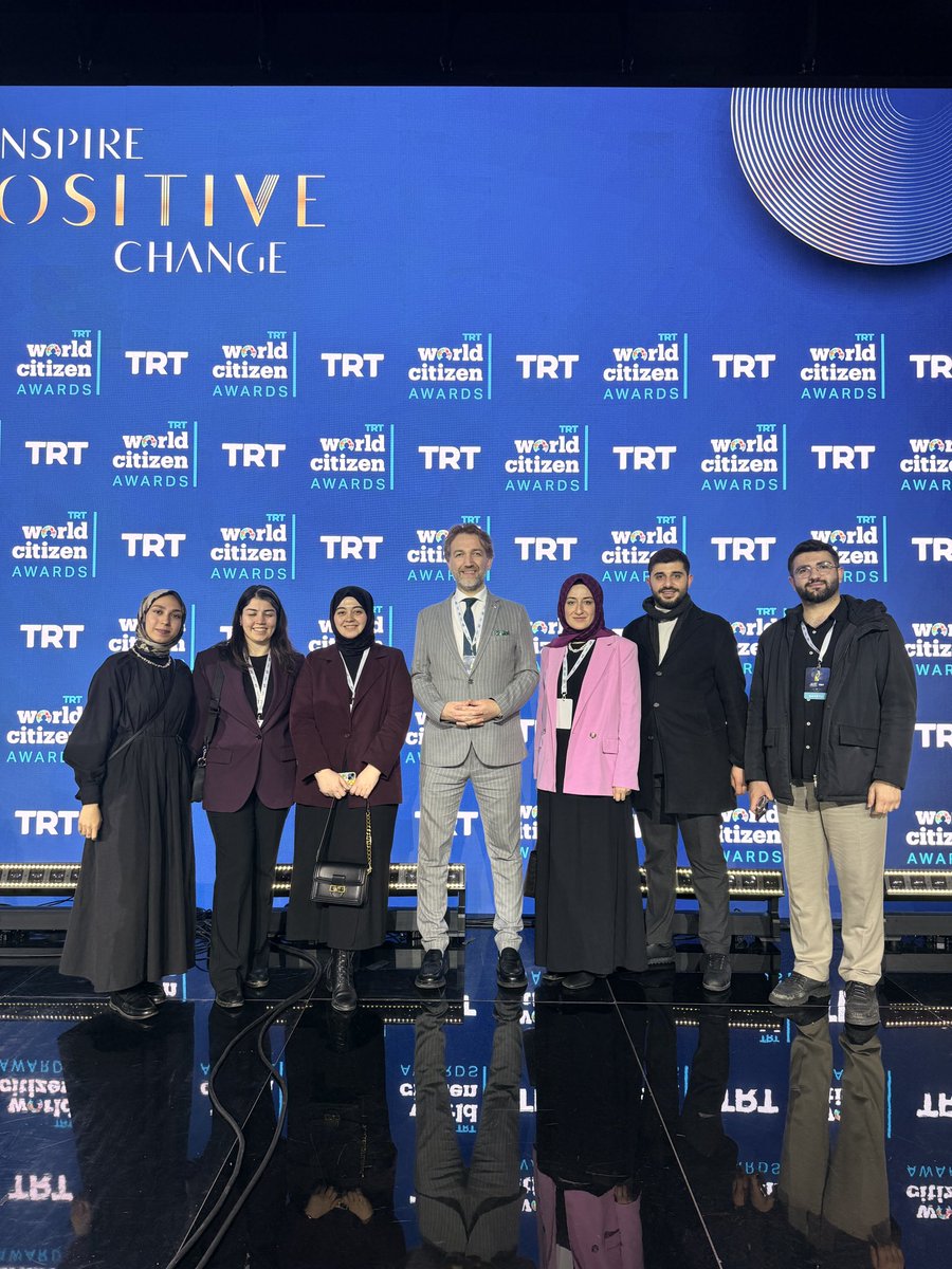 sevvalucaar's tweet photo. TRT World Citizen Awards, İsraillilerin şehit ettiği Ayşenur Ezgi Eygi’nin “Olumlu bir etki yaratma tutkusuyla hareket ediyorum, sürekli olarak öğrenmek, büyümek, anlamlı projelere katkıda bulunma fırsatları arıyorum.” düşüncesini hatırlatan, yaşatma isteği uyandıran bir geceydi. https://t.co/eWcmNtm0Rt