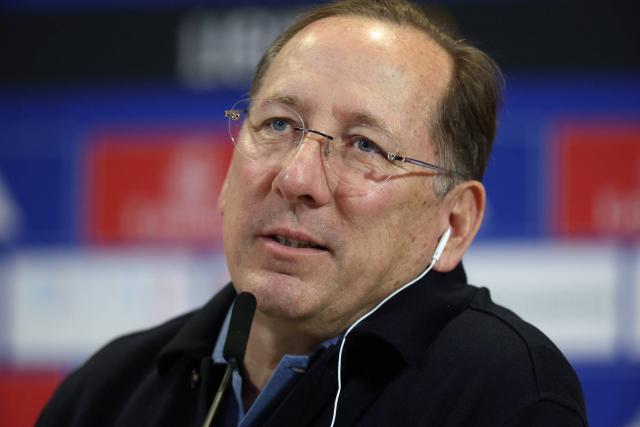 OL__Plus's tweet image. Le fonds d'investissement #Ares, qui avait prêté une grosse somme à John #Textor pour le rachat de l'#OL, veut récupérer 250 millions d'euros
#Éco #Eagle 
(L'Équipe : olplus.fr/HpS0s)