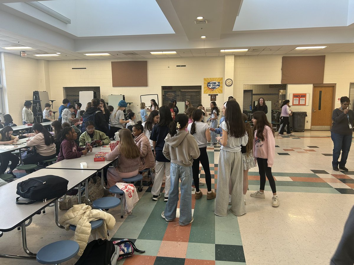 Smith Middle School tweet media