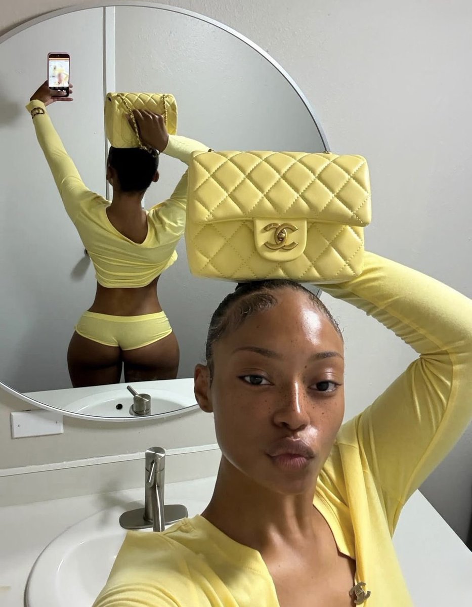 Pretty face, matching fits