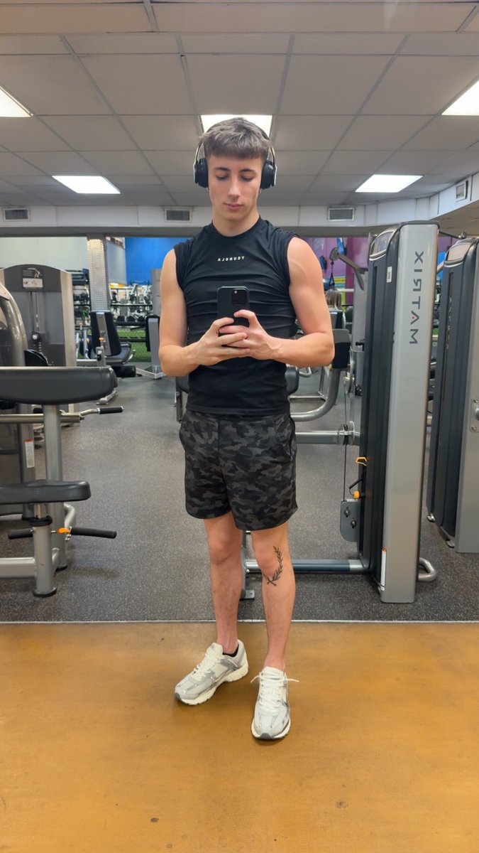 New valentines 💌 video soon 💝💘 onlyfans.com/aydenofficial