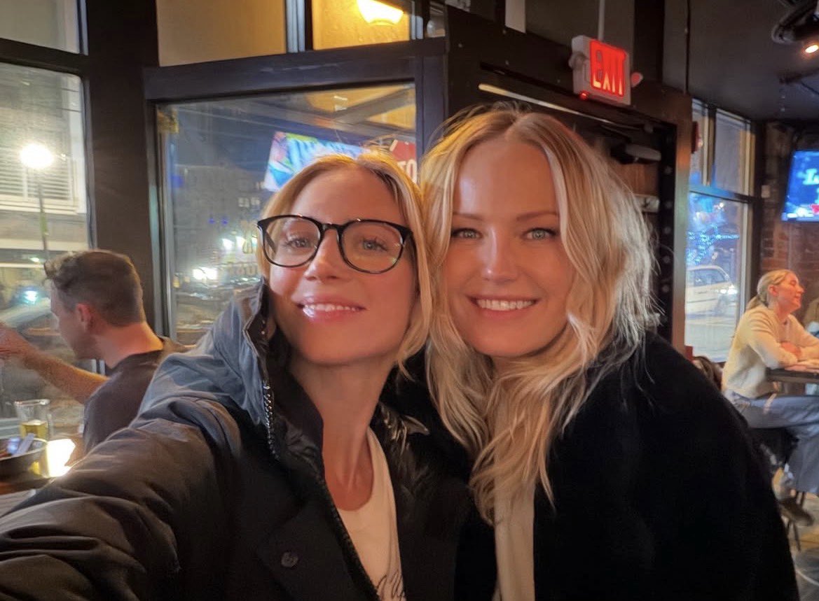 villaneles's tweet photo. incredibly lesbian things happening this year https://t.co/BOLxnLoLIt
