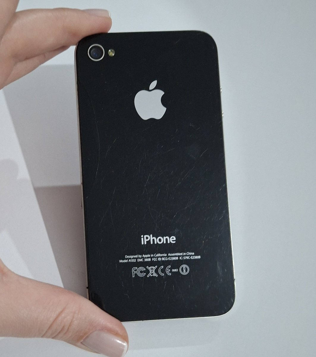 eski bi dostla karşılaştık bugün