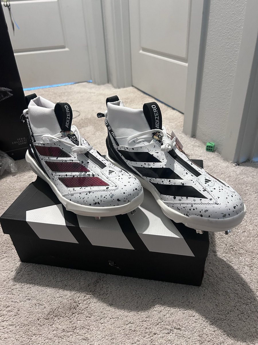 Traeton_mc's tweet photo. Mahalo @adidasDugout for the brand new shoes!! Can’t wait to rock em!! https://t.co/SHfPIMwzLs