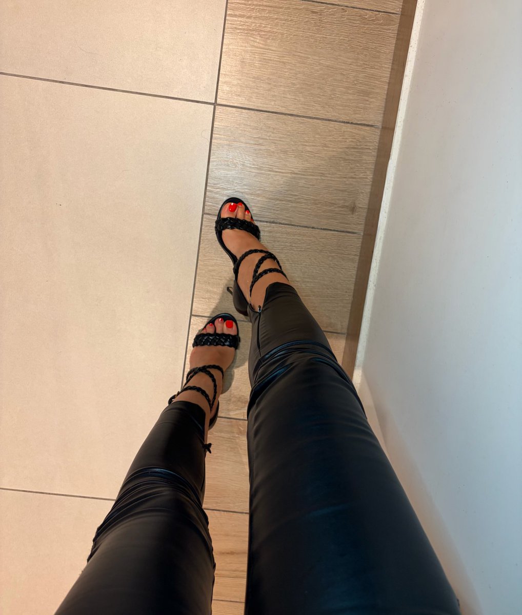 ꫀꪶꫀꪀꪖ tweet media