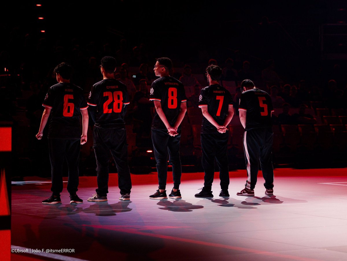 PELO 3° ANO COMSECUTIVO

A FAZE CLAN ESTA NA GRANDE FINAL DO SIX INVITATIONAL !!!!!!

VAMOS DEFENDER A MARRETA 🔨